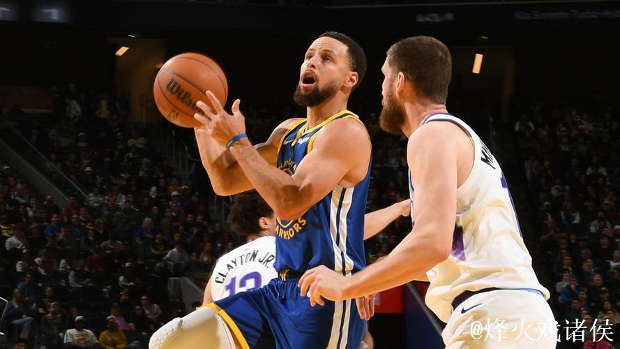 库里31分力压马尔卡宁35+6 勇士上演逆转击败爵士